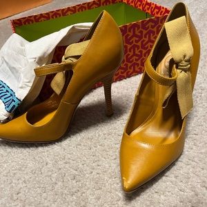 Torch Burch Beverly High Heel Pump